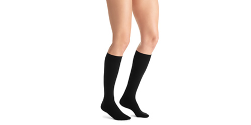 Play video: JOBST Ready-to-wear circular knit garments Knee High (RAL Standard) Play video: JOBST Ready-to-wear circular knit garments Knee High (RAL Standard)